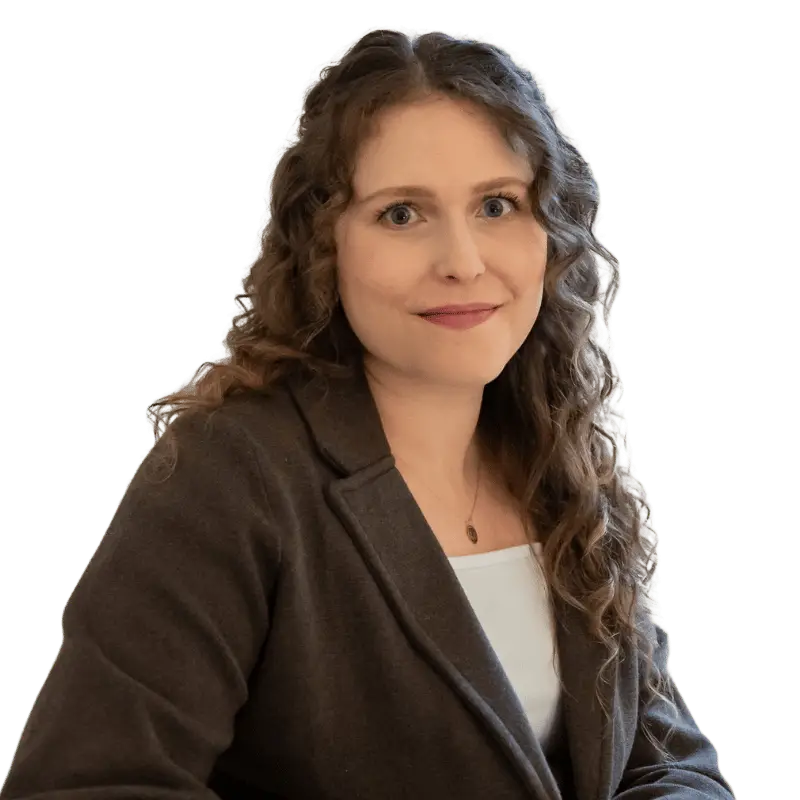 Brianna King, RP, Clinical Director | Blue Coast Holistic Psychotherapy